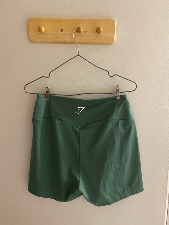 Gymshark Pants - Gymshark High-Rise Green Athletic Shorts